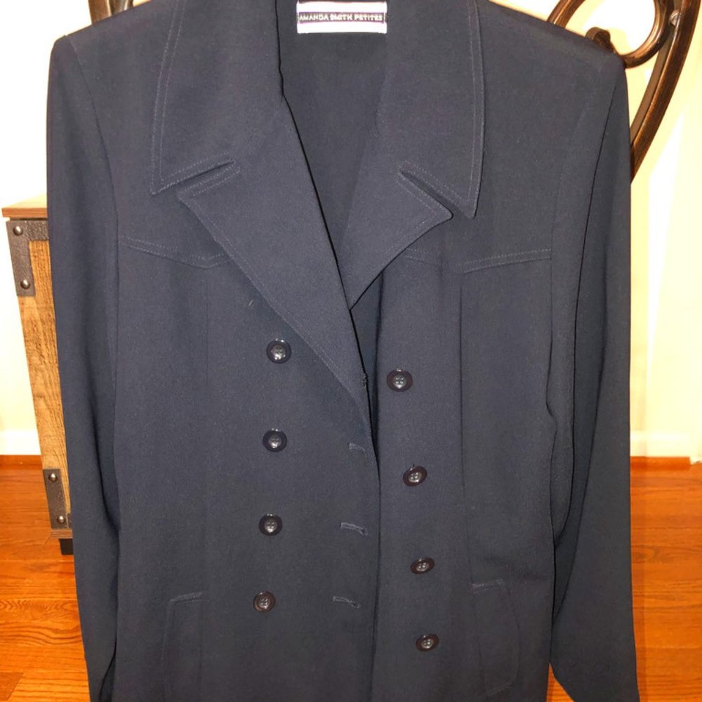 Amanda Smith Petites navy blue pants suit